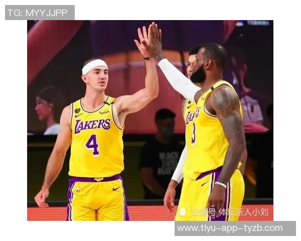 张佳玮本季卡斯尔命中率领跑全队对位球员表现大幅落后仅为36 张佳玮本季卡斯尔命中率领跑全队对位球员表现大幅落后仅为36